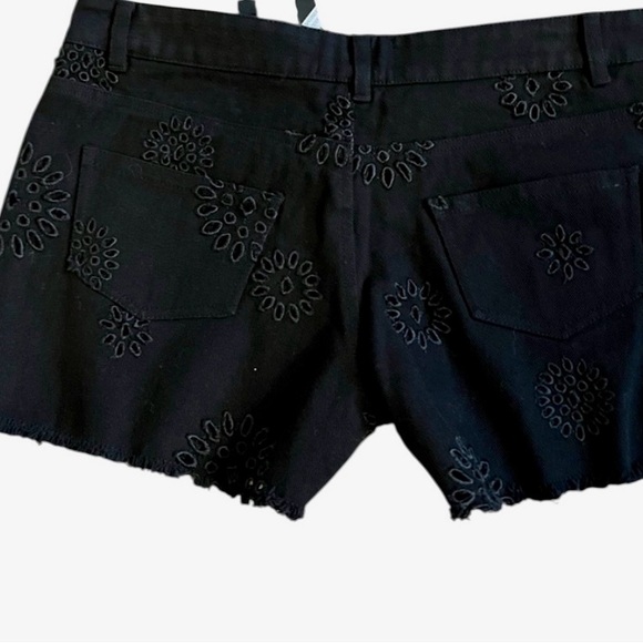 The Kooples Black Cotton Broderie Anglaise shorts size 2 nwt - Picture 3 of 9